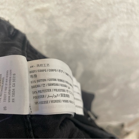 Abercrombie & Fitch high rise super skinny jeans women’s size 26/2 black grunge - Picture 6 of 7